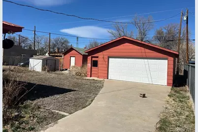 226 E 7th St, Walsenburg, CO 81089 - Photo 5