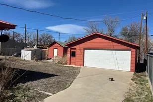 226 E 7th St, Walsenburg, CO 81089 - Photo 5