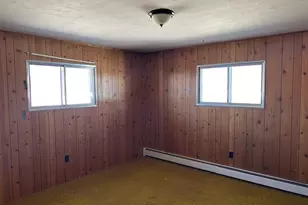 226 E 7th St, Walsenburg, CO 81089 - Photo 9