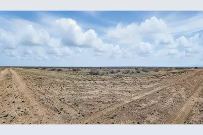 924 N Fort Amity Dr, Pueblo West, CO 81007 - Photo 15