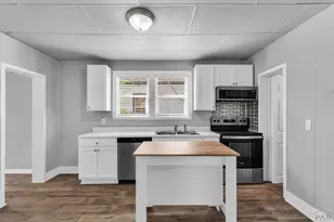 1131 Pine St, Pueblo, CO 81004 - Photo 9