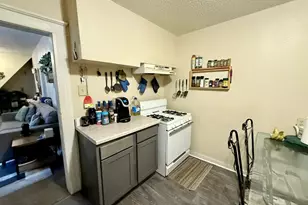 1802 E 8th St, Pueblo, CO 81001 - Photo 9