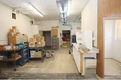 600 E 11th St, Pueblo, CO 81001 - Photo 9