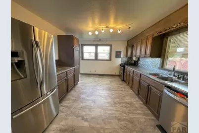 1218 Mahren Ave, Pueblo, CO 81006 - Photo 3