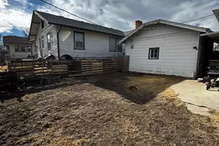 318 W 10th St, La Junta, CO 81050 - Photo 31