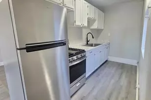 1025 W 17th St, Pueblo, CO 81003 - Photo 9