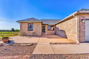 416 S Hahns Peak Pl, Pueblo West, CO 81007 - Photo 7