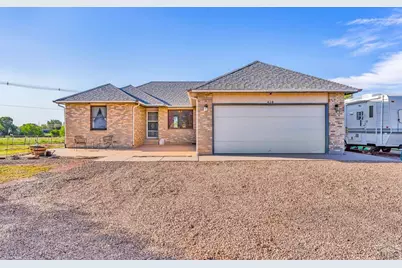 416 S Hahns Peak Pl, Pueblo West, CO 81007 - Photo 3