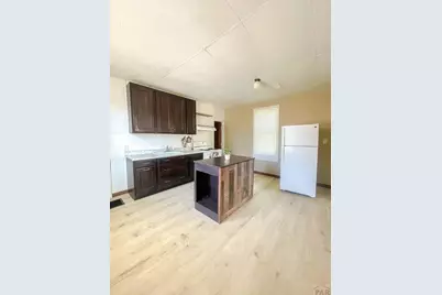 324 Lewis Ave, La Junta, CO 81050 - Photo 3