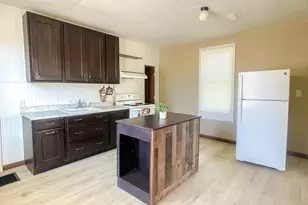 324 Lewis Ave, La Junta, CO 81050 - Photo 3