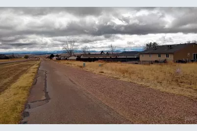 784 S Honeydew Dr, Pueblo West, CO 81007 - Photo 7