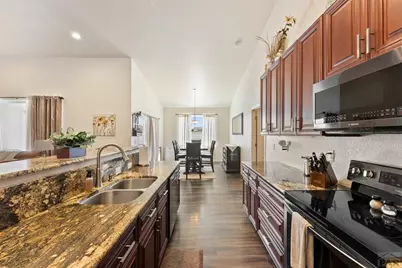 1087 S Greenway Dr, Pueblo West, CO 81007 - Photo 7