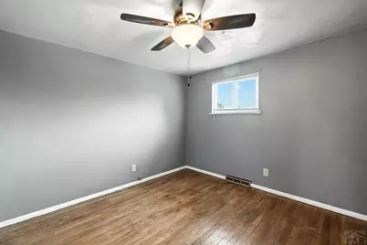 2402 W 17th St, Pueblo, CO 81003 - Photo 13
