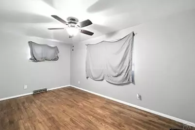 2402 W 17th St, Pueblo, CO 81003 - Photo 15