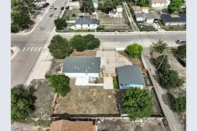 2402 W 17th St, Pueblo, CO 81003 - Photo 5