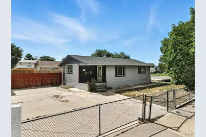 2402 W 17th St, Pueblo, CO 81003 - Photo 7