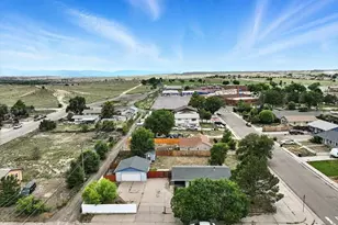 2402 W 17th St, Pueblo, CO 81003 - Photo 3