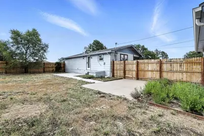 2402 W 17th St, Pueblo, CO 81003 - Photo 25