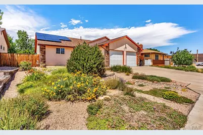 75 Wheatridge Dr, Pueblo, CO 81005 - Photo 3