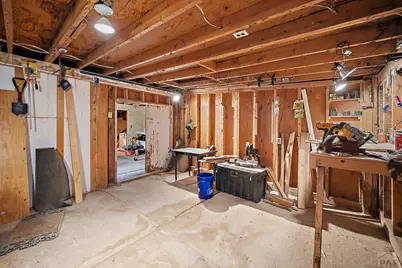 650 E Woodleaf Dr, Pueblo West, CO 81007 - Photo 35