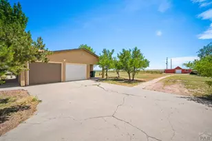 650 E Woodleaf Dr, Pueblo West, CO 81007 - Photo 29