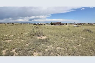 1471 N Bowen Dr, Pueblo, CO 81007 - Photo 1