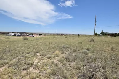 1471 N Bowen Dr, Pueblo, CO 81007 - Photo 5
