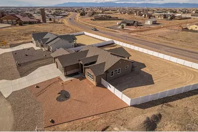 787 N Edgewater Dr, Pueblo West, CO 81007 - Photo 9