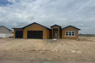 787 N Edgewater Dr, Pueblo West, CO 81007 - Photo 1