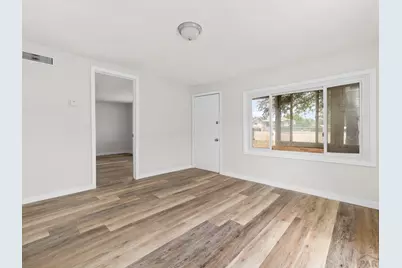 2114 E 12th St, Pueblo, CO 81001 - Photo 5