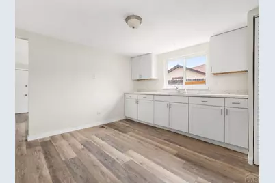 2114 E 12th St, Pueblo, CO 81001 - Photo 9