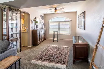 34 Starling Dr, Pueblo, CO 81005 - Photo 9