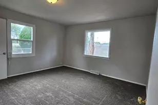 5207 Thatcher Ave, Pueblo, CO 81005 - Photo 9