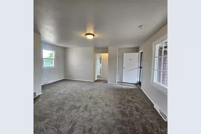 5207 Thatcher Ave, Pueblo, CO 81005 - Photo 5