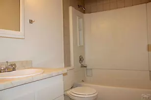 1529 Oakshire Ln, Pueblo, CO 81001 - Photo 5