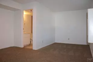 1529 Oakshire Ln, Pueblo, CO 81001 - Photo 7