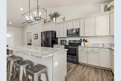 450 W Venturi Dr, Pueblo West, CO 81007 - Photo 9