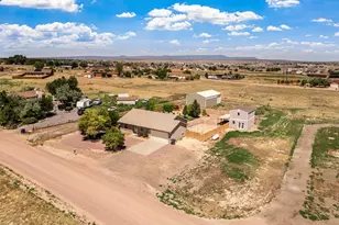 863 E Saunders Dr W, Pueblo West, CO 81007 - Photo 3