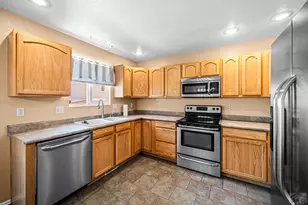 863 E Saunders Dr W, Pueblo West, CO 81007 - Photo 19