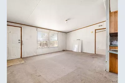 2206 W 16th St, Pueblo, CO 81003 - Photo 7