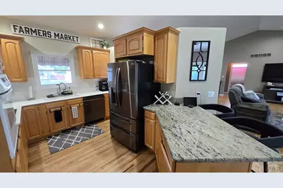 232 Alhambra Dr, Pueblo, CO 81005 - Photo 17