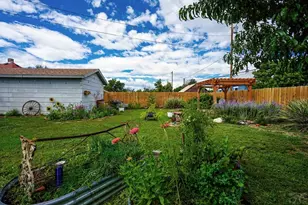 132 W 9th St, Walsenburg, CO 81089 - Photo 21