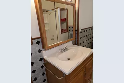 219 E Indiana Ave, Walsenburg, CO 81089 - Photo 11