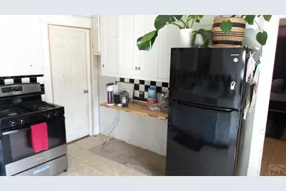 1208 E 11th St, Pueblo, CO 81001 - Photo 7