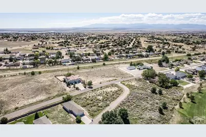 326 W Palmer Lake Dr, Pueblo West, CO 81007 - Photo 9