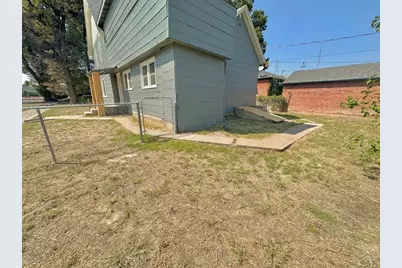 219 W 6th St, La Junta, CO 81050 - Photo 43