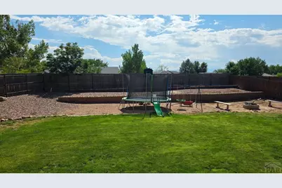 110 W Blakeland Dr, Pueblo West, CO 81007 - Photo 5