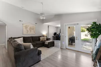 814 Edna Ln, Pueblo, CO 81005 - Photo 11