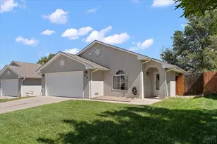 814 Edna Ln, Pueblo, CO 81005 - Photo 25