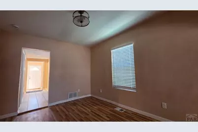218 Polk St, Pueblo, CO 81004 - Photo 5